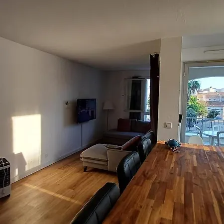Chez Sofia T3 View Port Private Parking And Pool Apartment *
